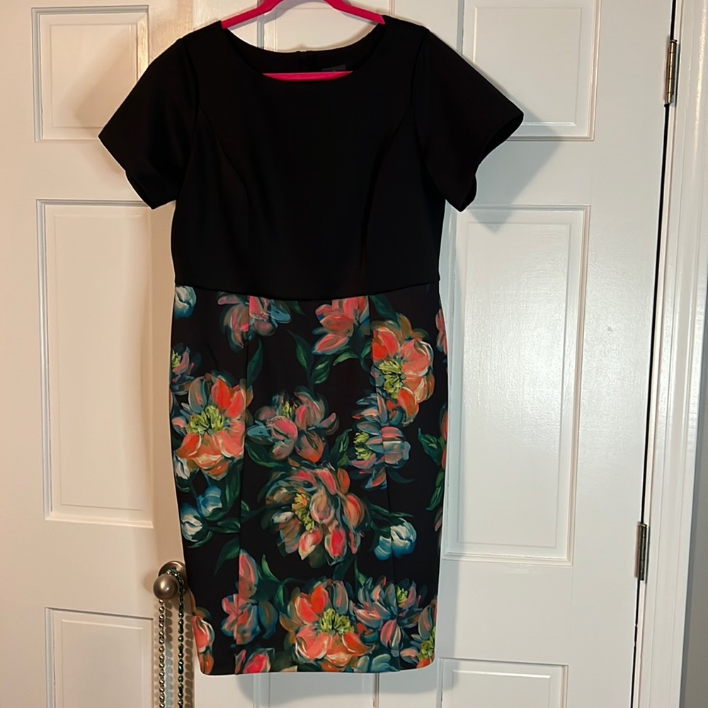 EUC Adrianna Papell floral bouquet scuba dress sz 14w